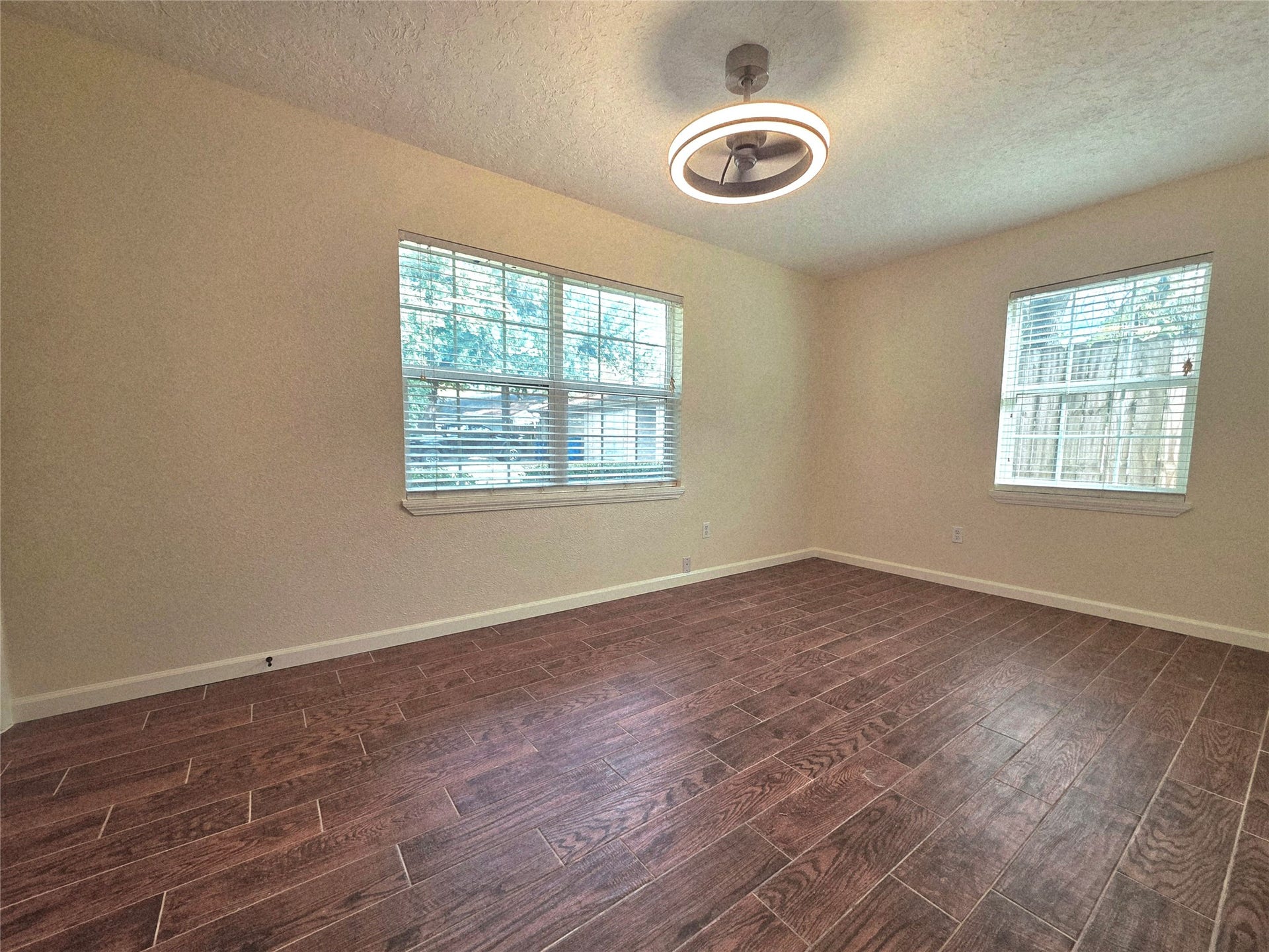 903 Beechgrove Drive, Webster, TX 77058 Third Bedroom