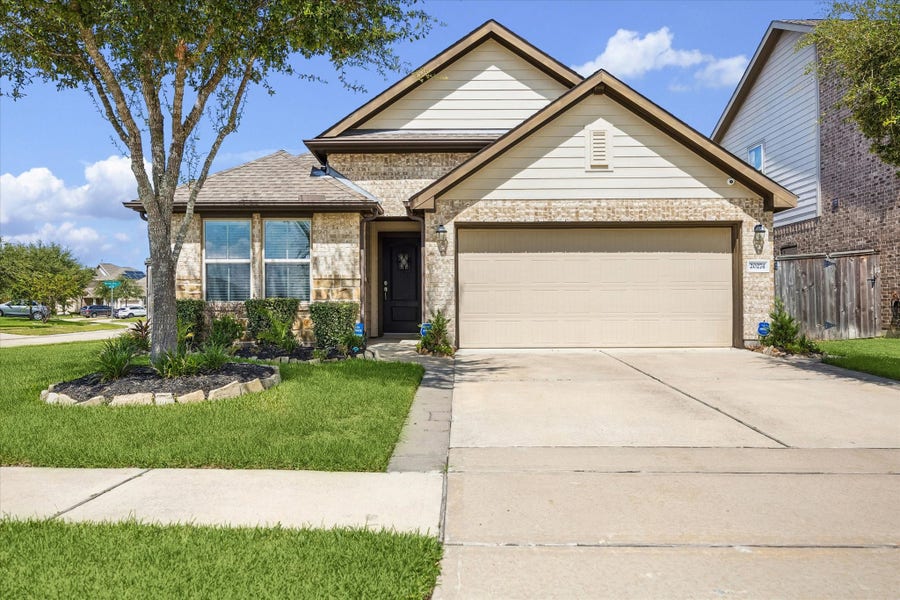 Property photo for 20274 Creekdale Bend Drive, Cypress, TX