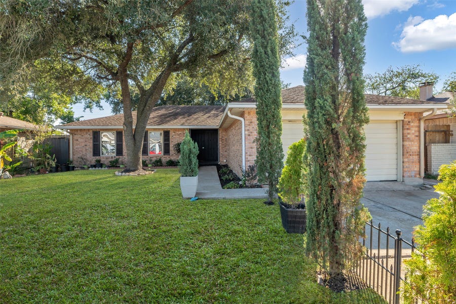 Property photo for 3435 Acorn Springs Lane, Spring, TX
