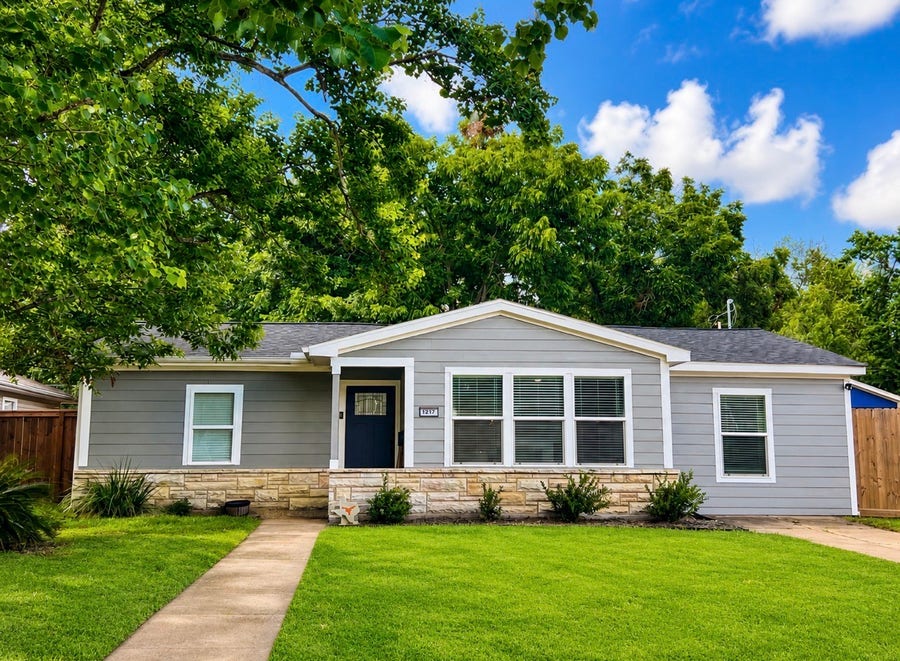 Property photo for 1217 18th Avenue N, Texas City, TX