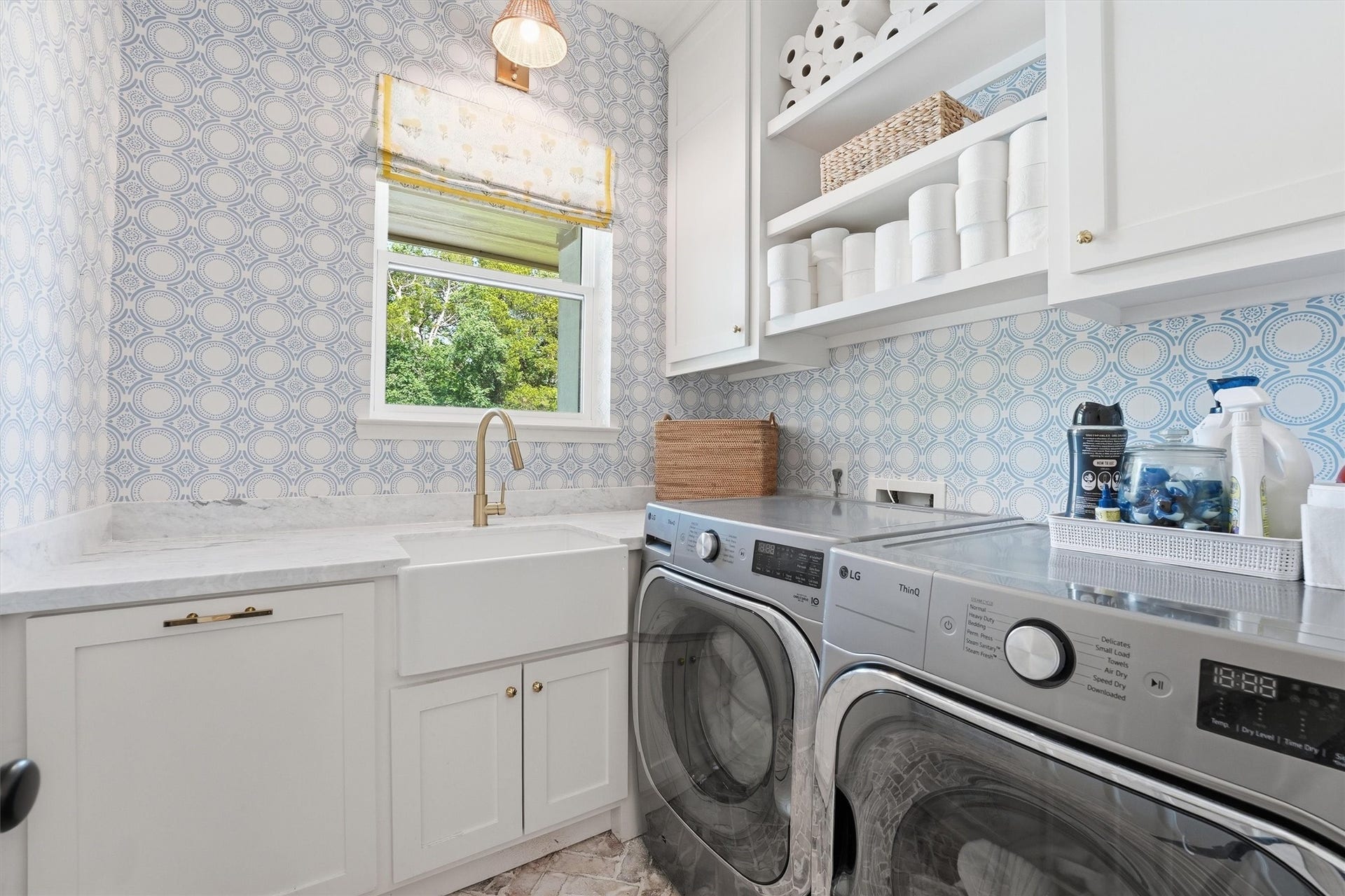 23210 Willowcreek Stables Road, Spring, TX 77389 The functional yet designer level laundry room.