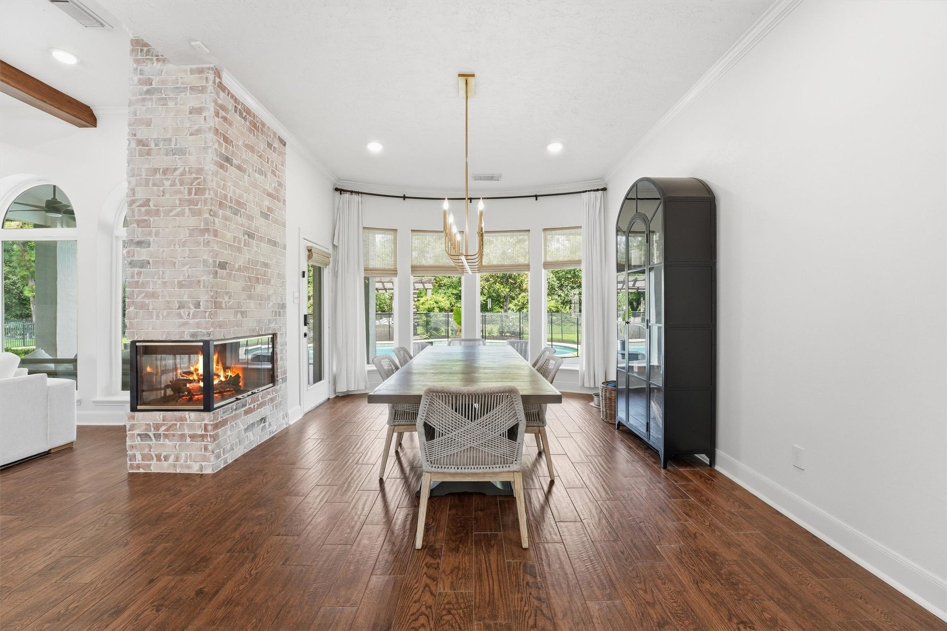 23210 Willowcreek Stables Road, Spring, TX 77389 The oversized dining area with an awesome view of the pool area.