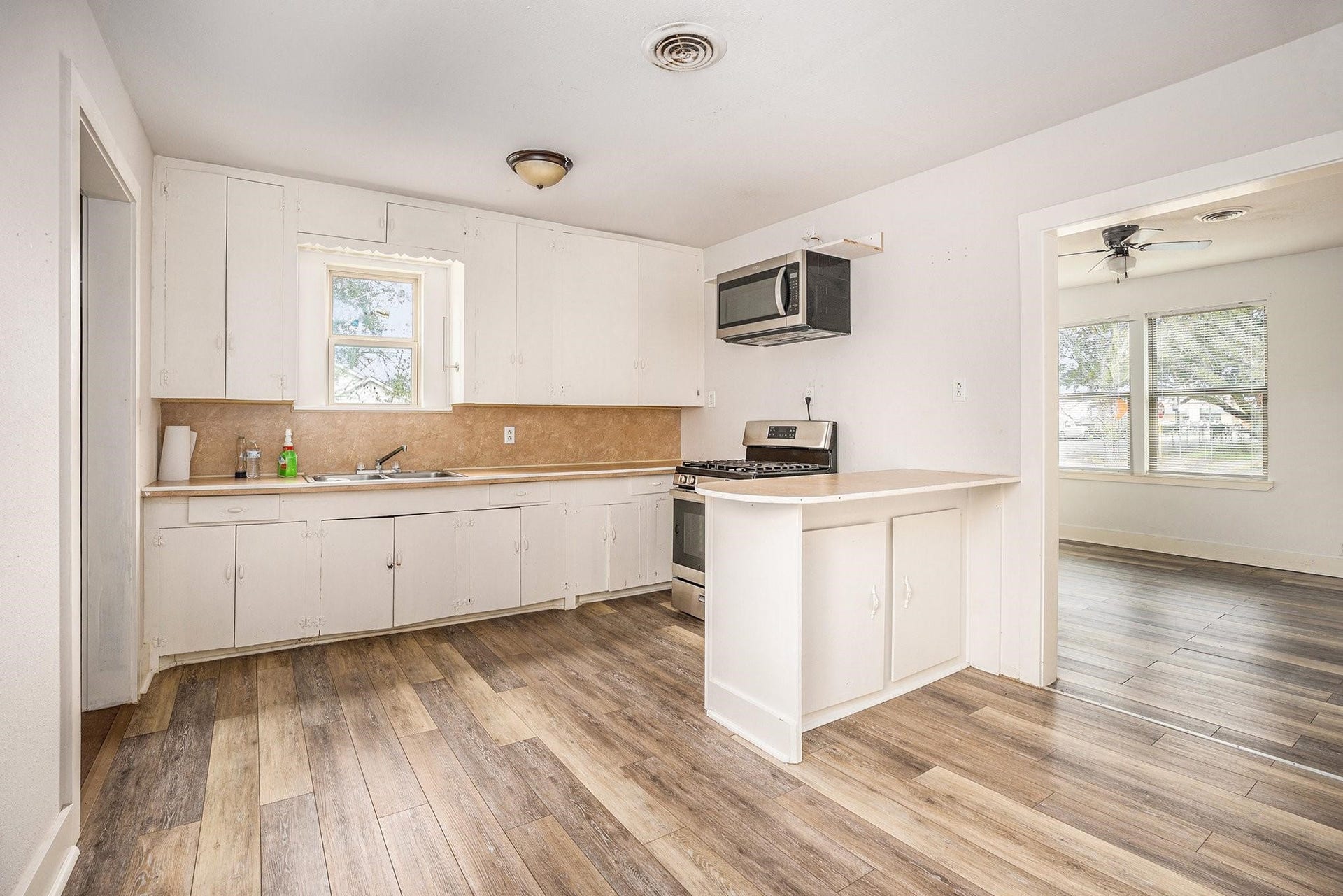 202 Beatrice Street, La Marque, TX 77568 202 Beatrice Street, La Marque, TX 77568