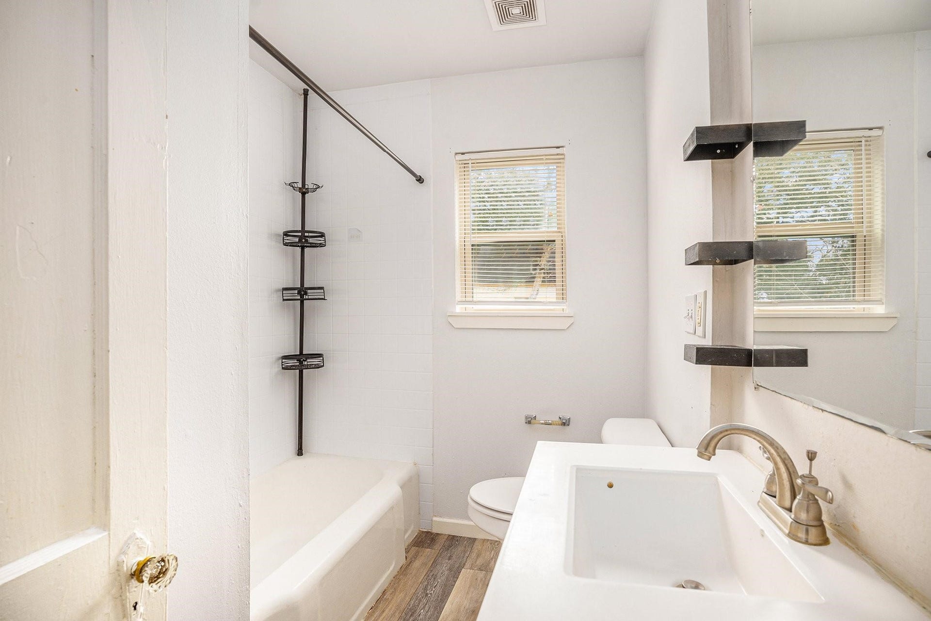 202 Beatrice Street, La Marque, TX 77568 202 Beatrice Street, La Marque, TX 77568