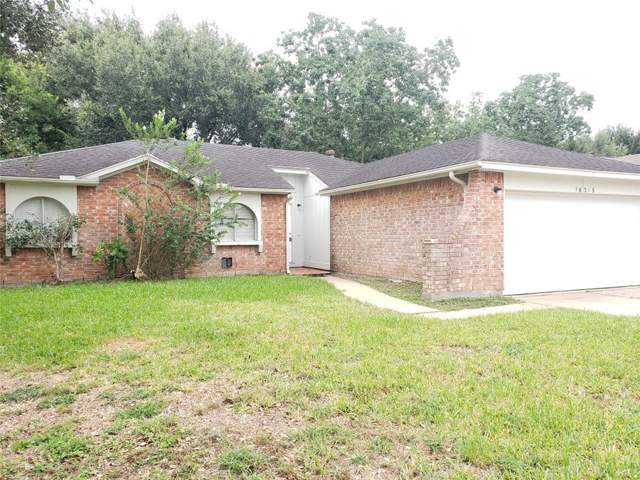 Property photo for 16315 Quail Place Drive, Houston, TX