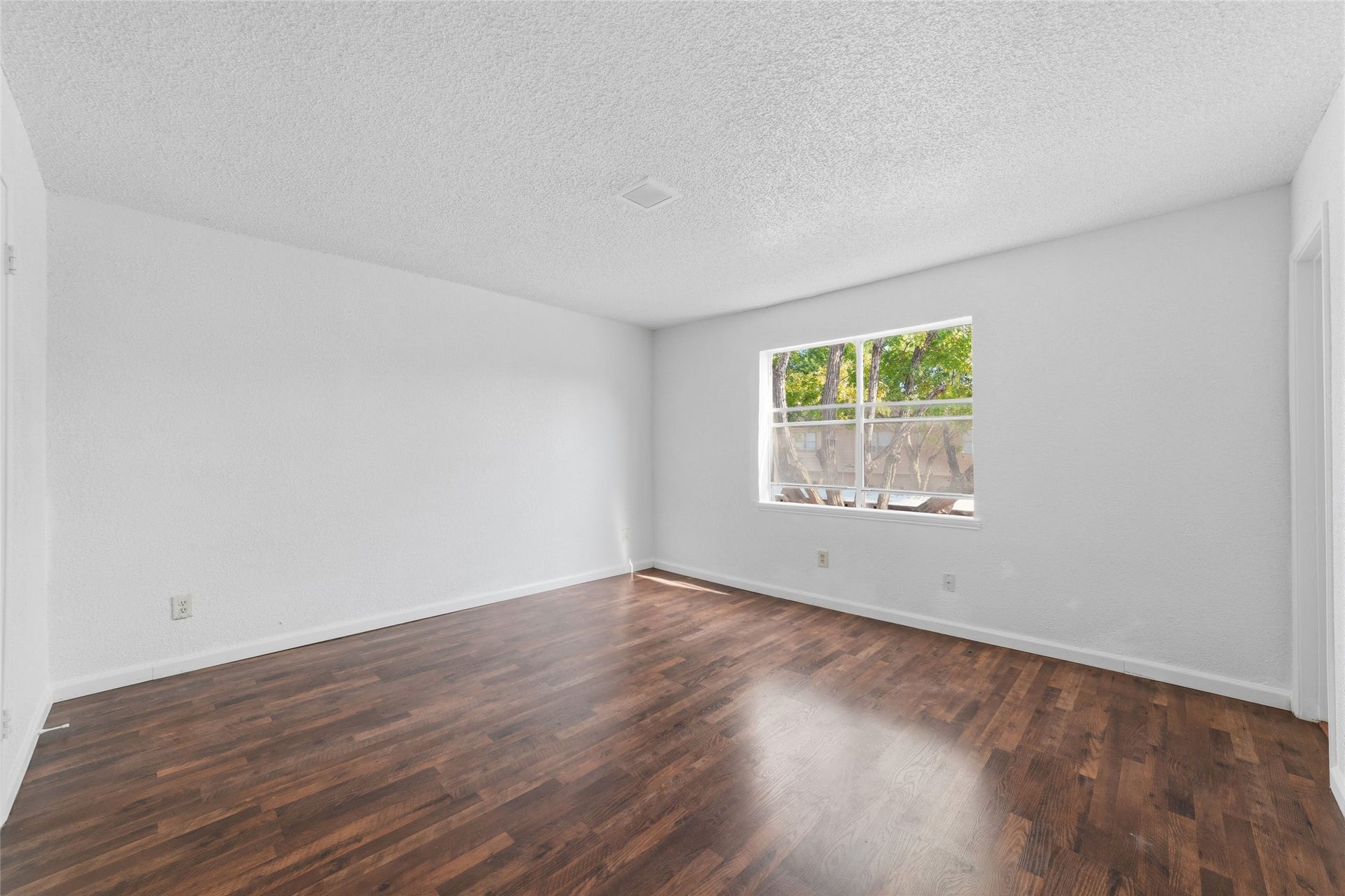 7700 Creekbend Drive, #70, Houston, TX 77071 7700 Creekbend Drive, #70, Houston, TX 77071