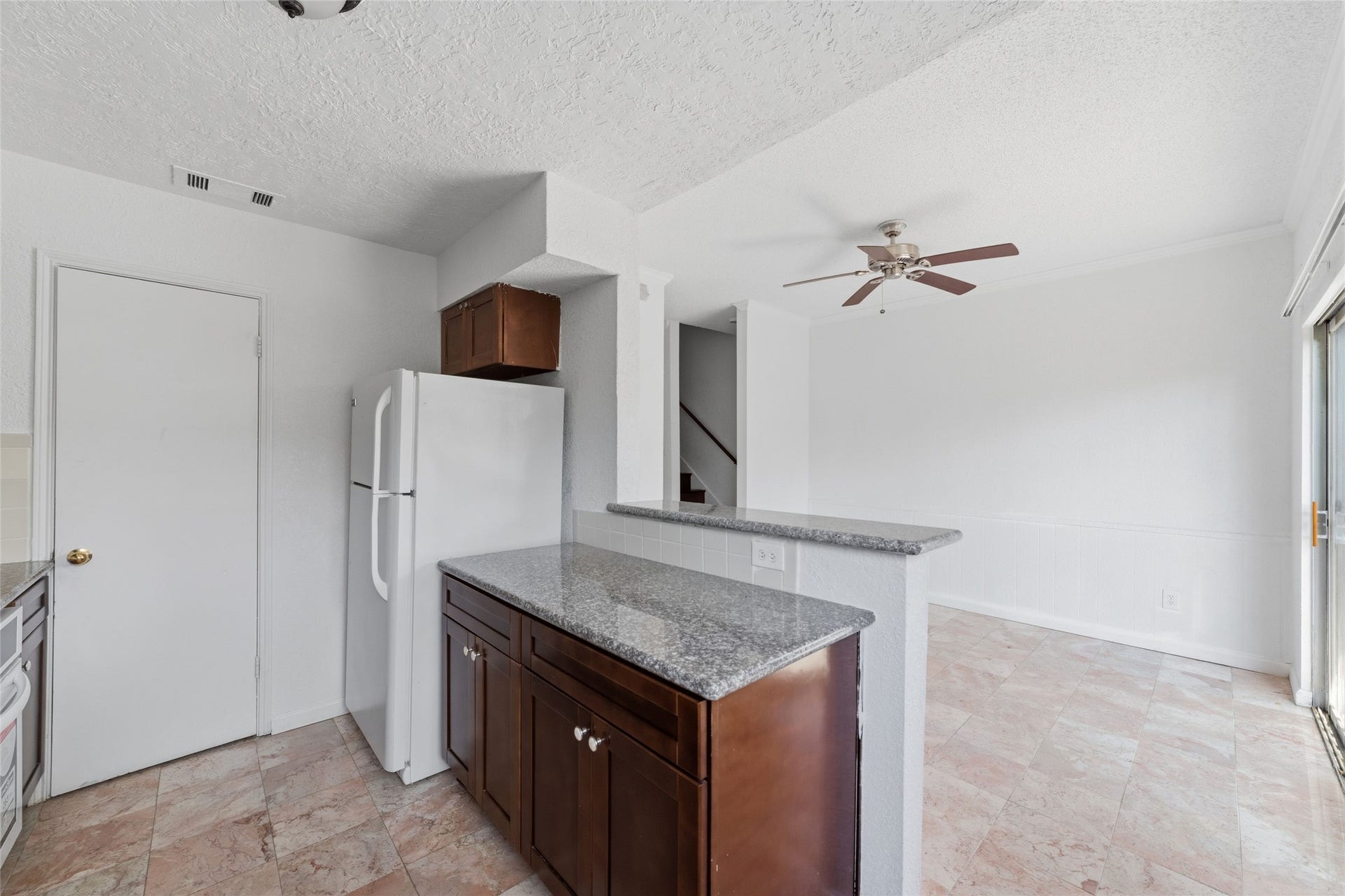 7700 Creekbend Drive, #70, Houston, TX 77071 7700 Creekbend Drive, #70, Houston, TX 77071