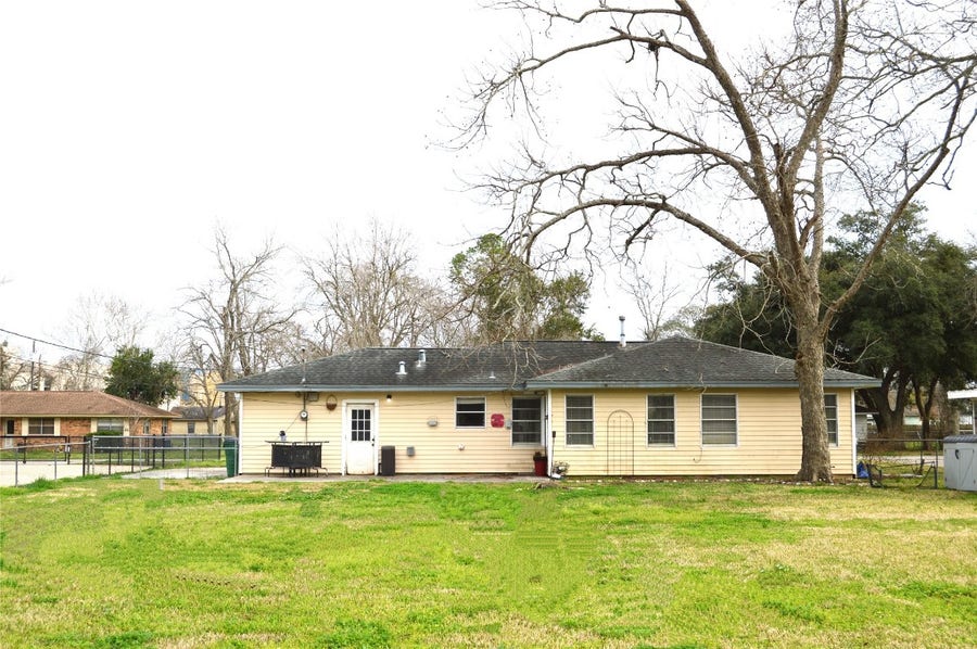 Property photo for 1105 Earley Street, Sweeny, TX