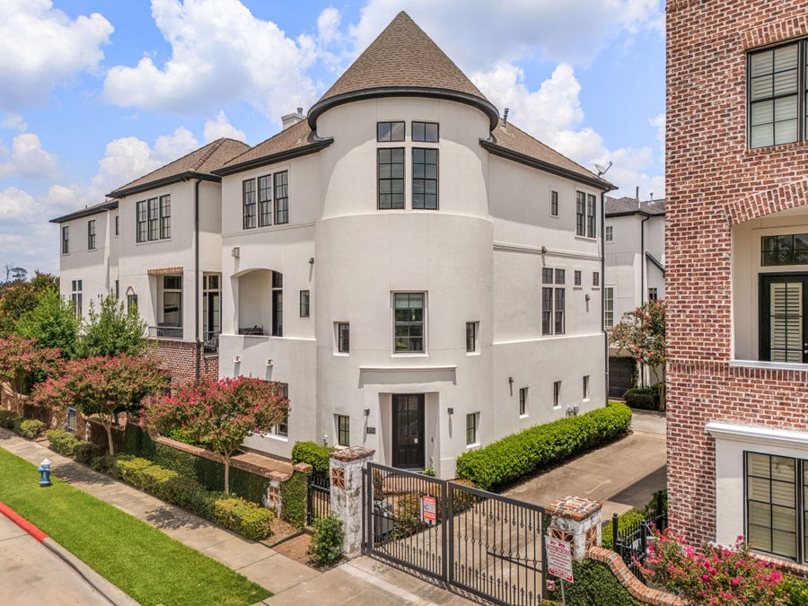 Property photo for 2716 Arabelle Street, Houston, TX