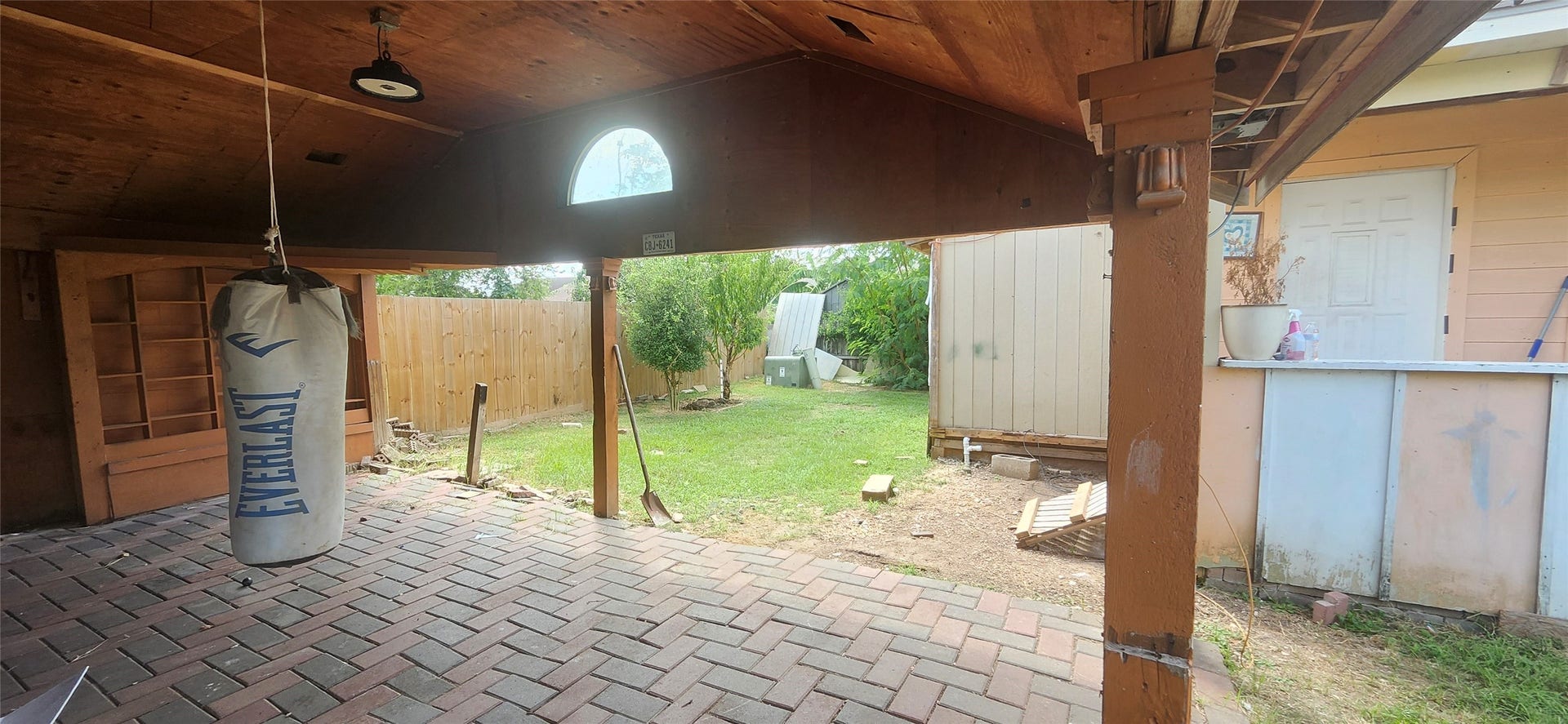 9602 Stockwell Drive, Houston, TX 77083 9602 Stockwell Drive, Houston, TX 77083