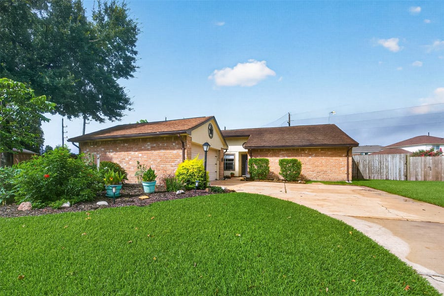 Property photo for 11603 Bonaparte Drive, Cypress, TX