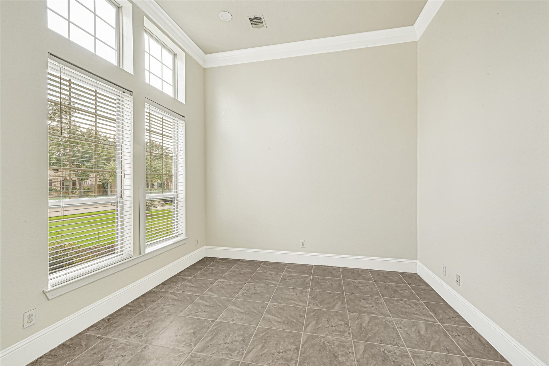 4526 Broken Rock Lane, Sugar Land, TX 77479 4526 Broken Rock Lane, Sugar Land, TX 77479