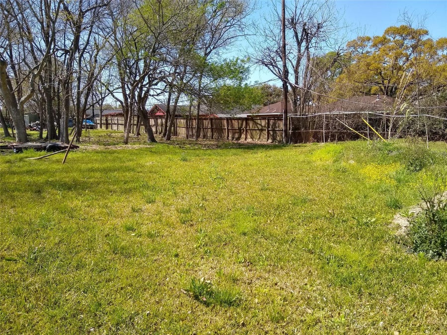 Property photo for 2117 Allen Genoa Road, Pasadena, TX