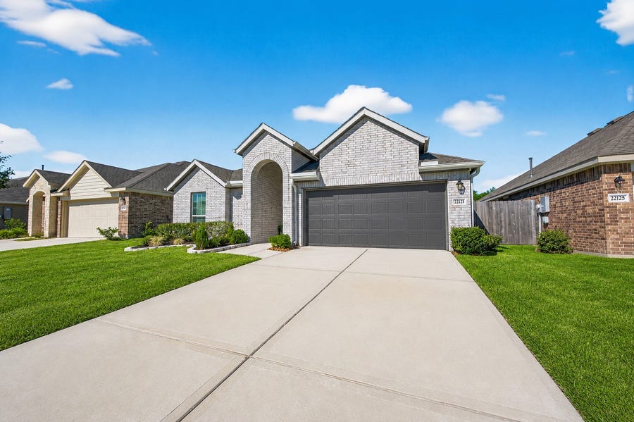 Property photo for 22121 Oakland Meadows Lane, New Caney, TX