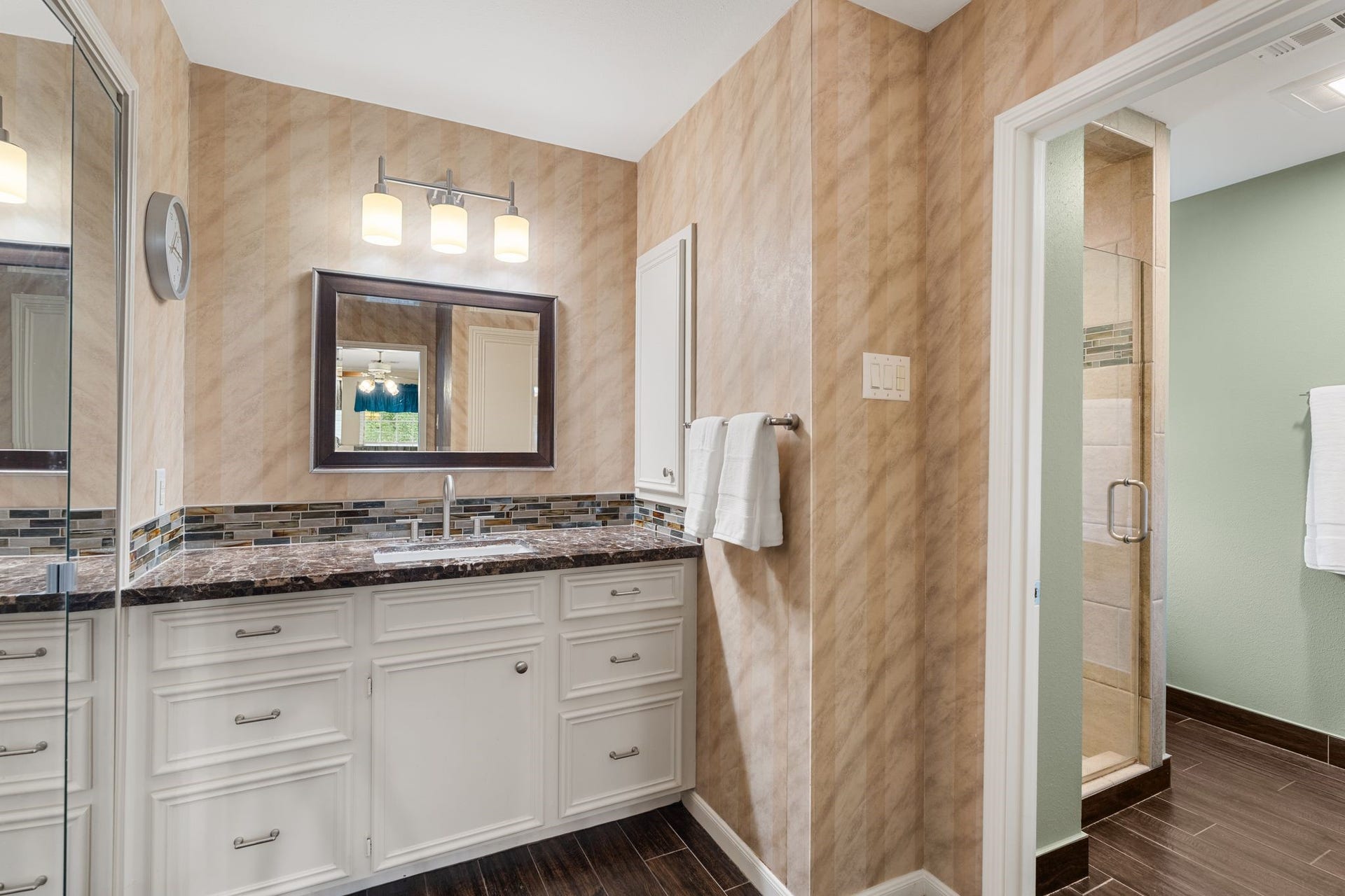 14535 Carolcrest Drive, Houston, TX 77079 14535 Carolcrest Drive, Houston, TX 77079