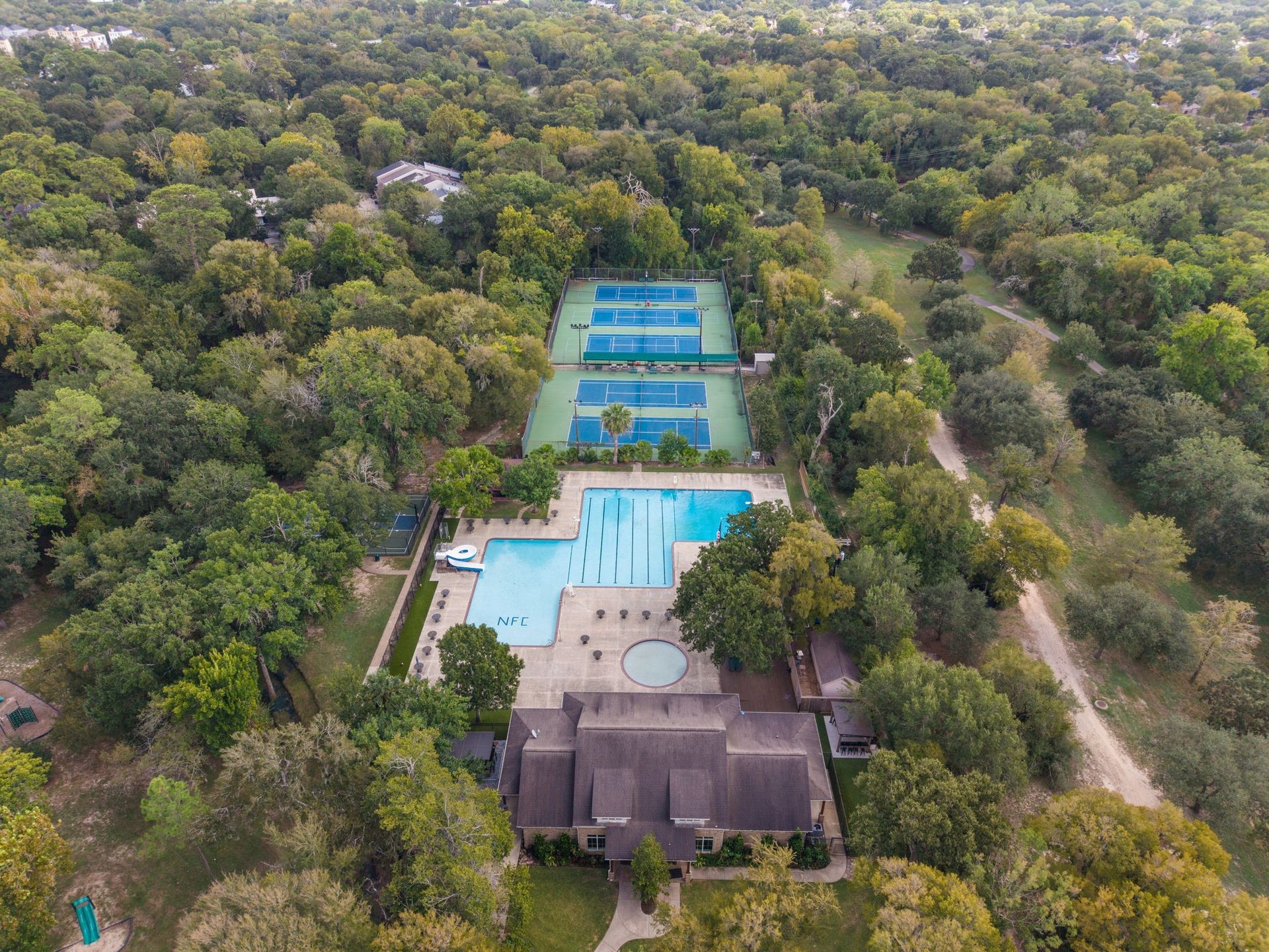 14535 Carolcrest Drive, Houston, TX 77079 14535 Carolcrest Drive, Houston, TX 77079