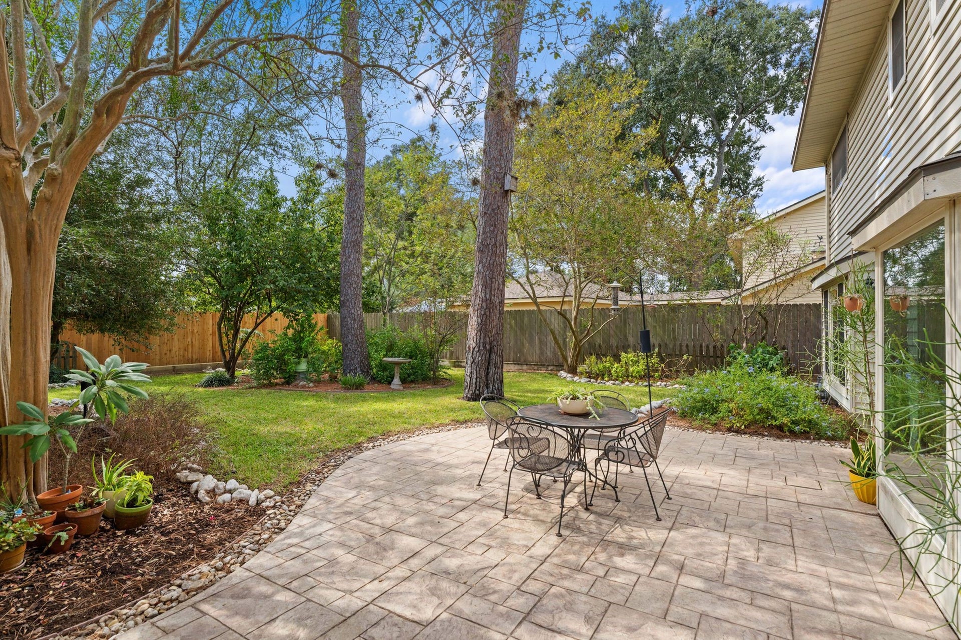 14535 Carolcrest Drive, Houston, TX 77079 14535 Carolcrest Drive, Houston, TX 77079