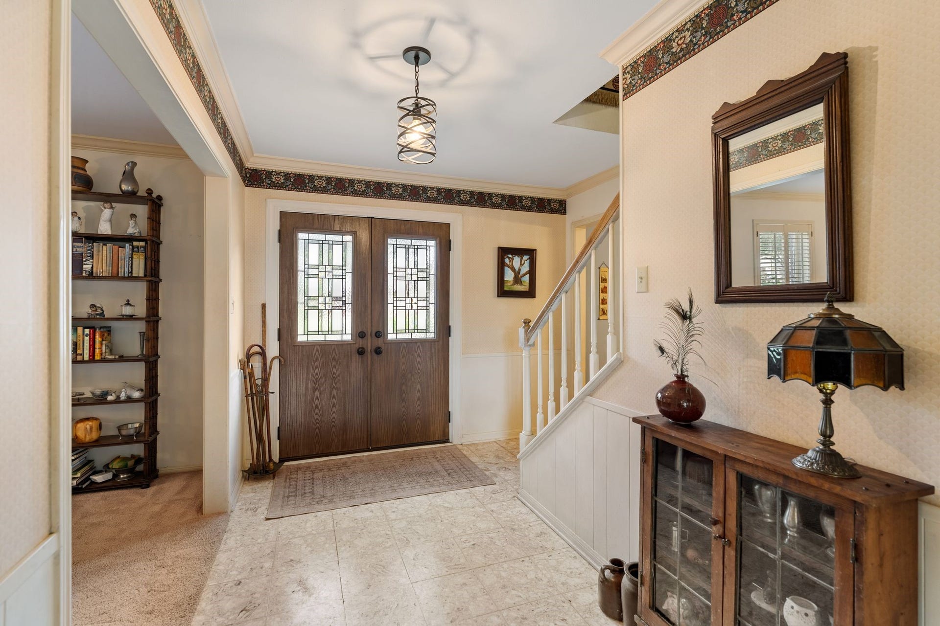 14535 Carolcrest Drive, Houston, TX 77079 A spacious foyer at the entrance that opens into all the downstairs living spaces.