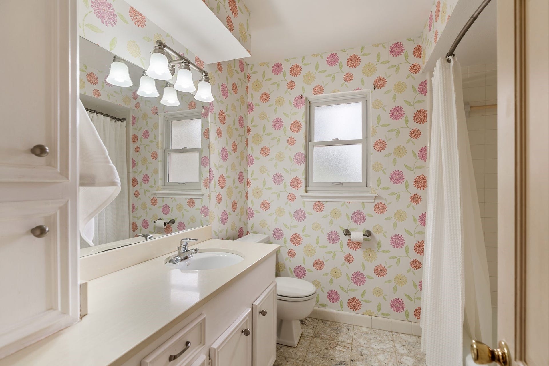 14535 Carolcrest Drive, Houston, TX 77079 14535 Carolcrest Drive, Houston, TX 77079