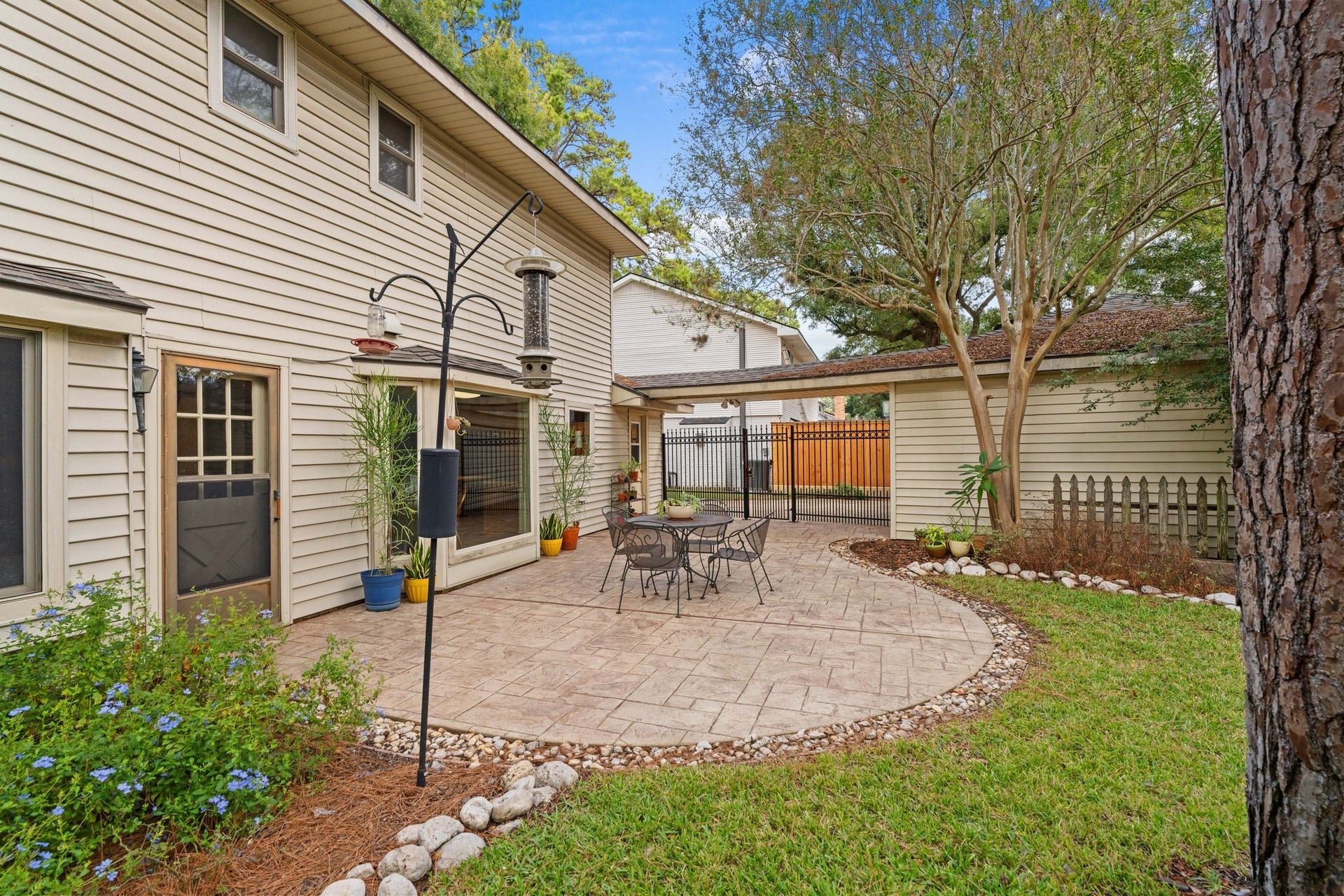 14535 Carolcrest Drive, Houston, TX 77079 14535 Carolcrest Drive, Houston, TX 77079