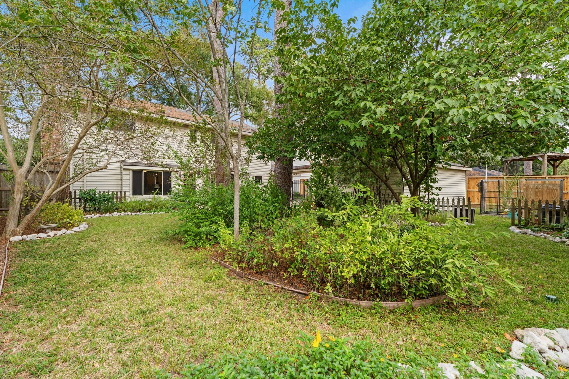 14535 Carolcrest Drive, Houston, TX 77079 14535 Carolcrest Drive, Houston, TX 77079