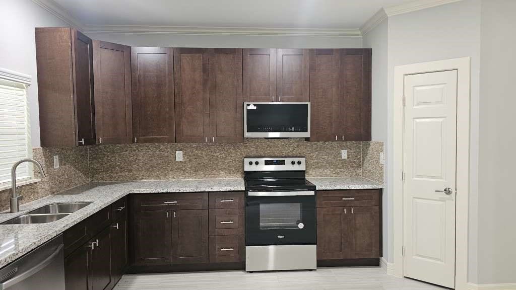 5802 Twisted Pine Court, #B, Houston, TX 77039 5802 Twisted Pine Court, #B, Houston, TX 77039