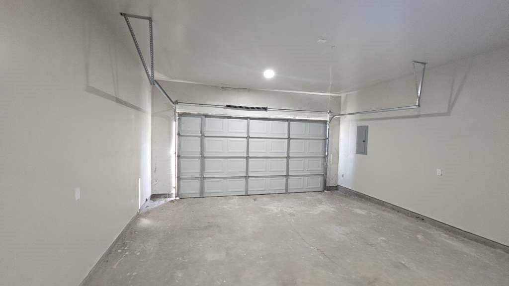 5802 Twisted Pine Court, #E, Houston, TX 77039 5802 Twisted Pine Court, #E, Houston, TX 77039