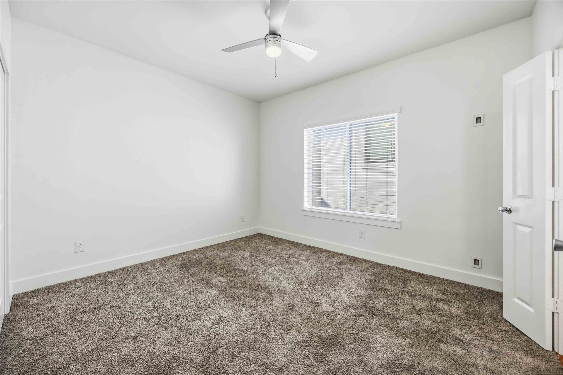 3369 Daphne Street, Houston, TX 77021