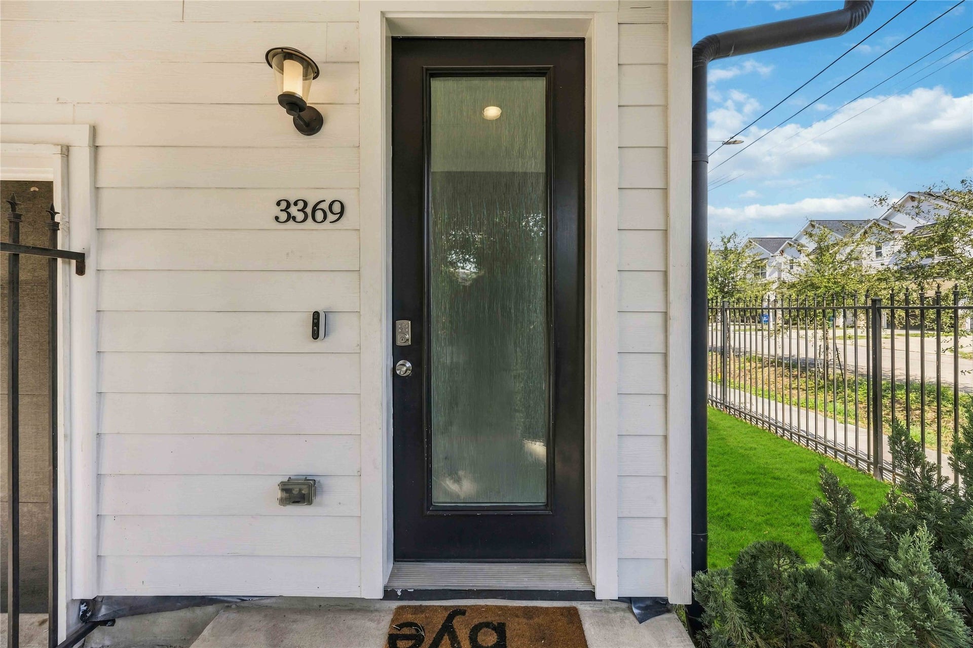3369 Daphne Street, Houston, TX 77021