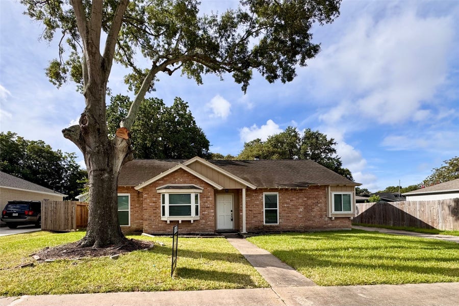 Property photo for 13603 Woodchester Drive, Sugar Land, TX