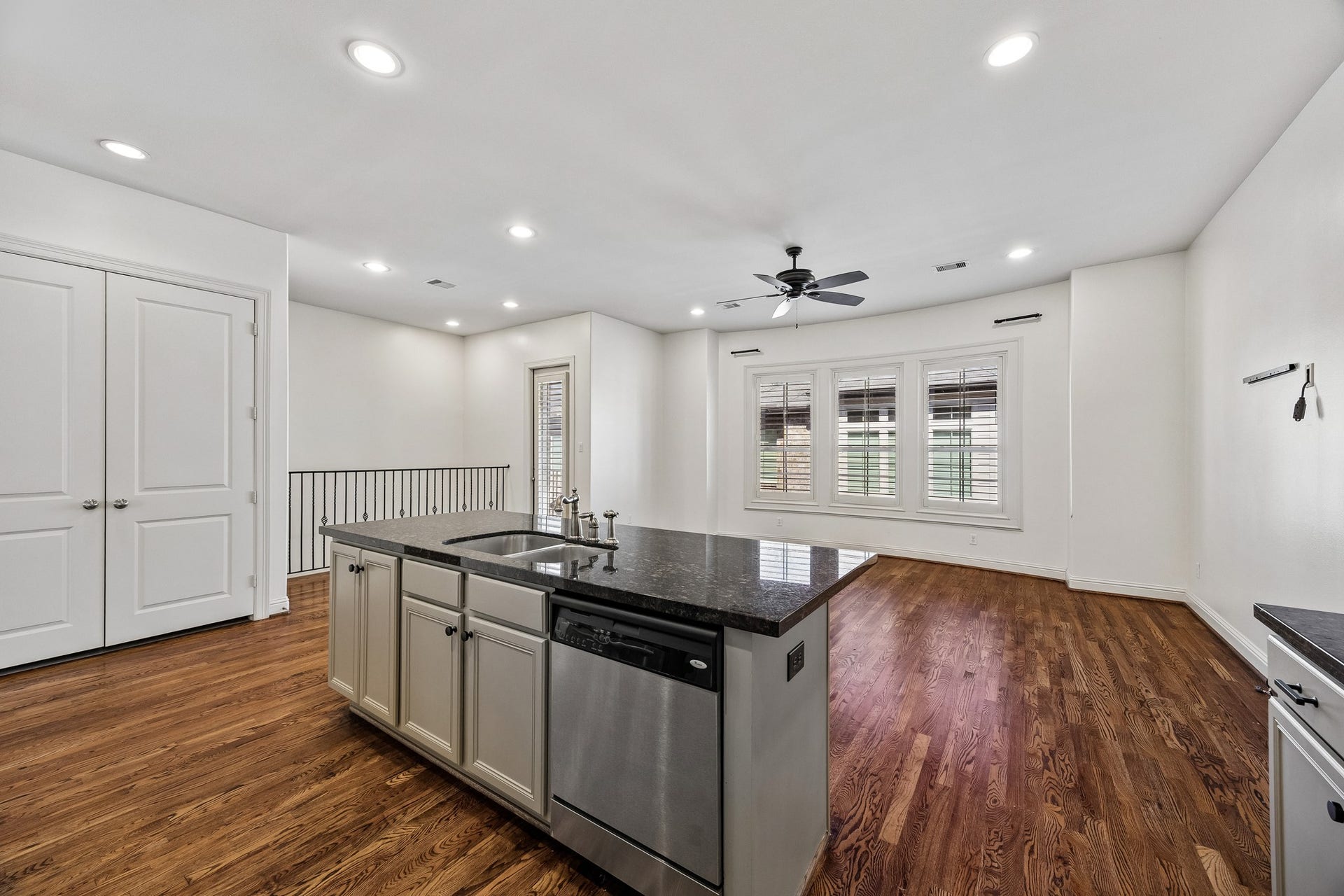 1222 Sampson Street, Houston, TX 77003 1222 Sampson Street, Houston, TX 77003