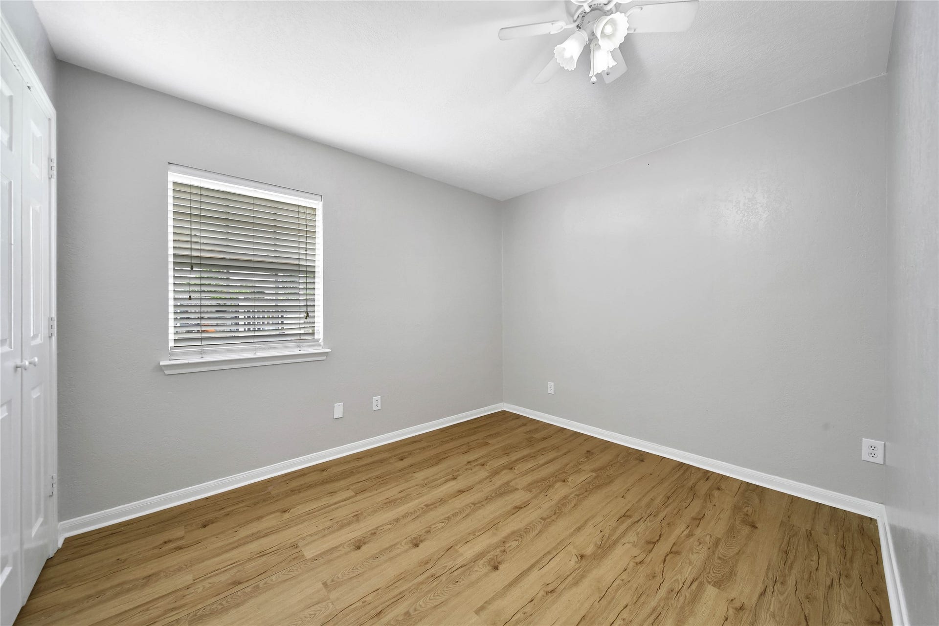 307 Lawrence Street, Tomball, TX 77375 The third bedroom also has great storage.