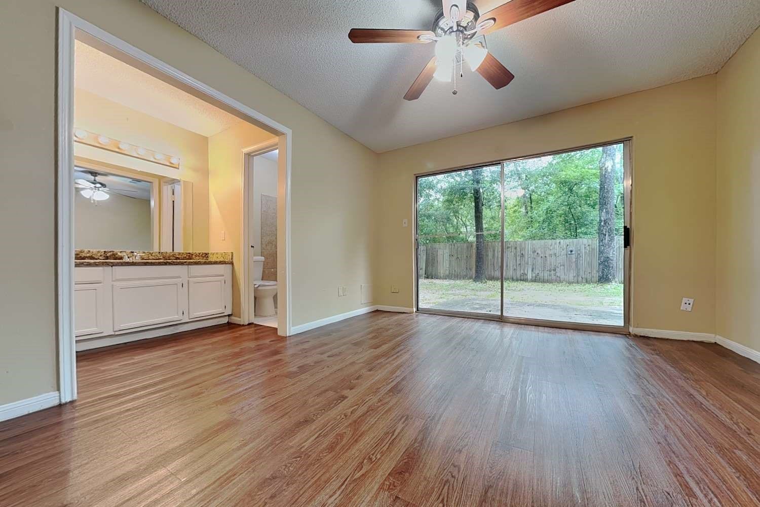 11 Brentwood Oaks Court, The Woodlands, TX 77381 11 Brentwood Oaks Court, The Woodlands, TX 77381