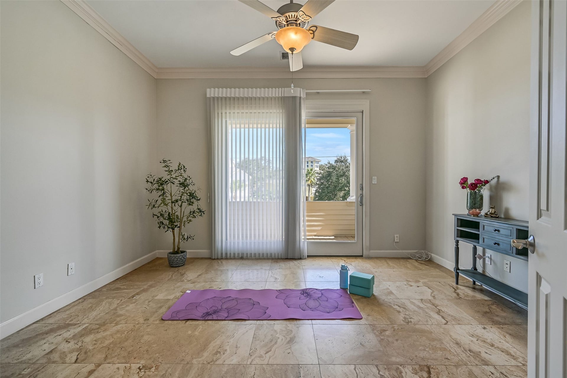 3310 Eckert Drive, Galveston, TX 77554