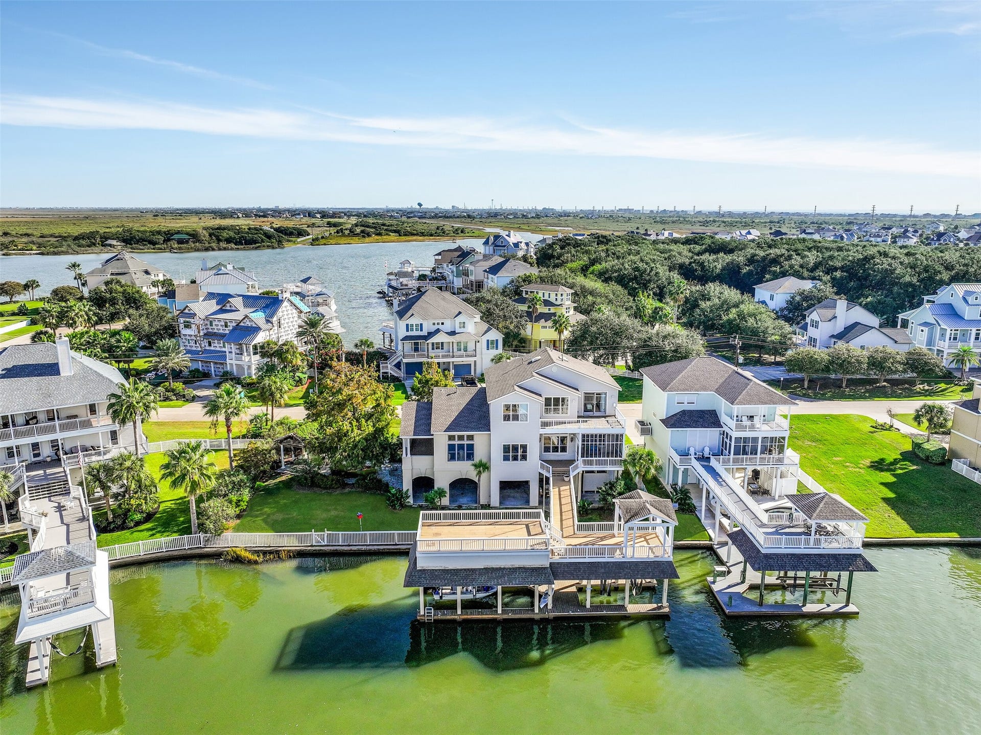 3310 Eckert Drive, Galveston, TX 77554