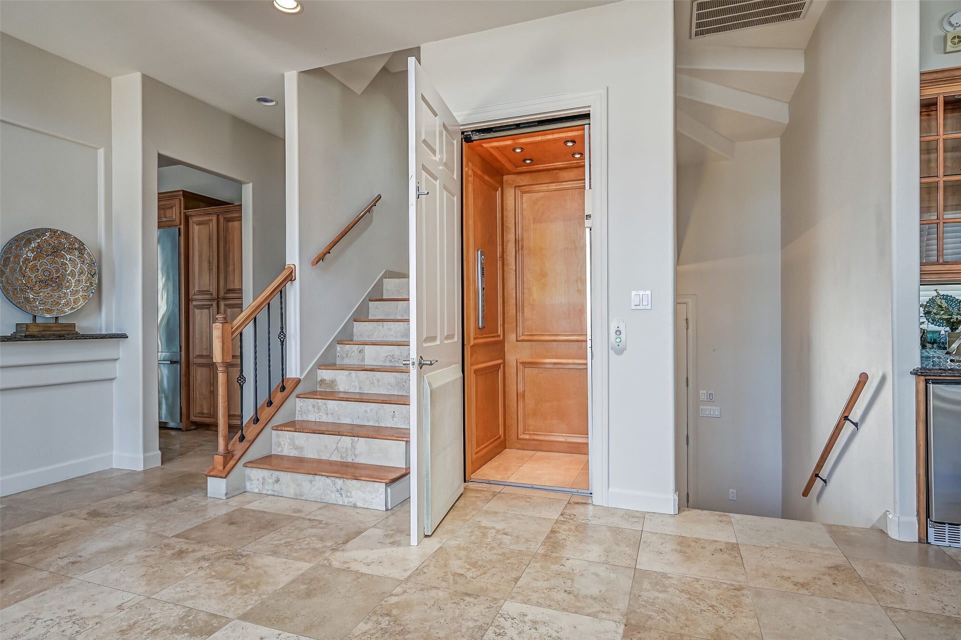 3310 Eckert Drive, Galveston, TX 77554