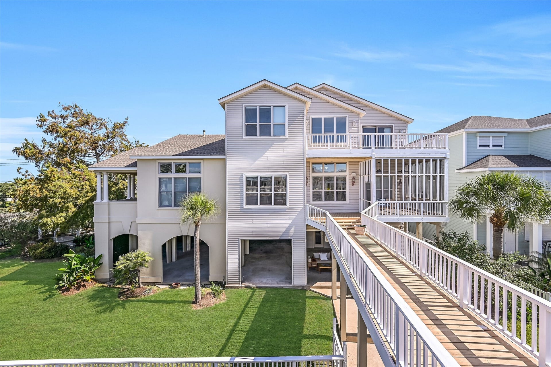 3310 Eckert Drive, Galveston, TX 77554
