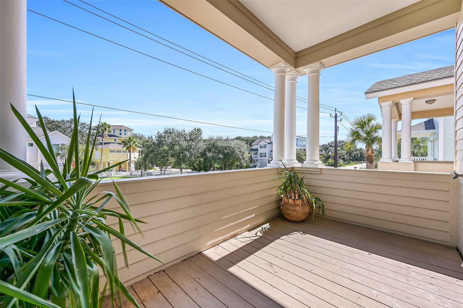3310 Eckert Drive, Galveston, TX 77554