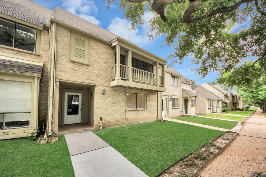 Property photo for 15534 Weldon Drive, Houston, TX