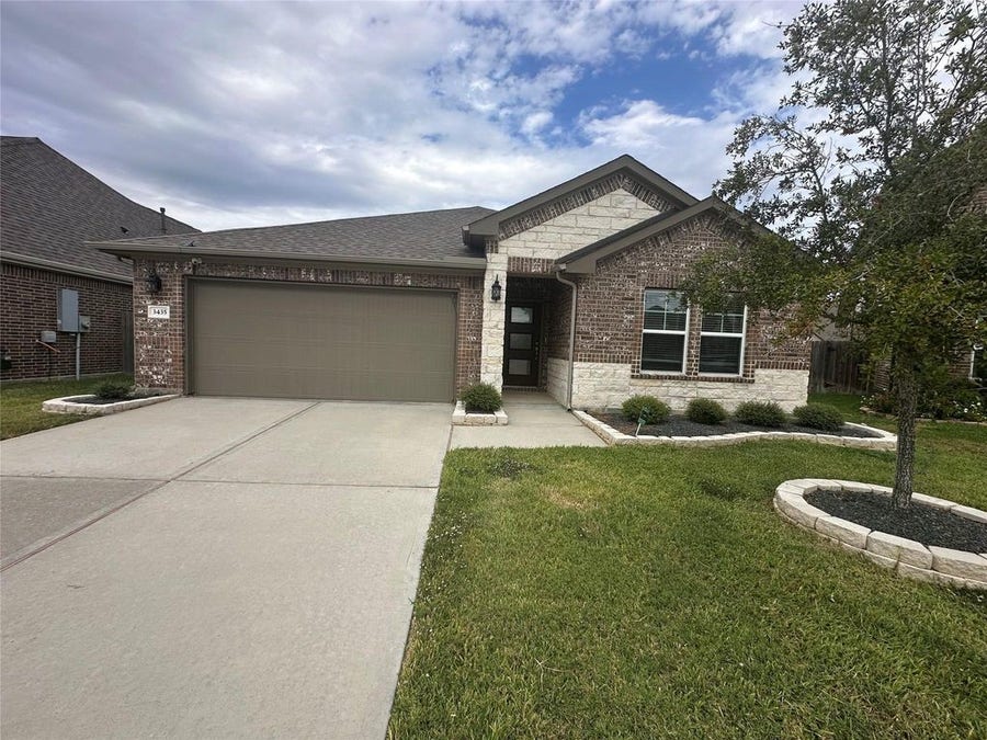 Property photo for 3435 Dry Creek Drive, Missouri City, TX