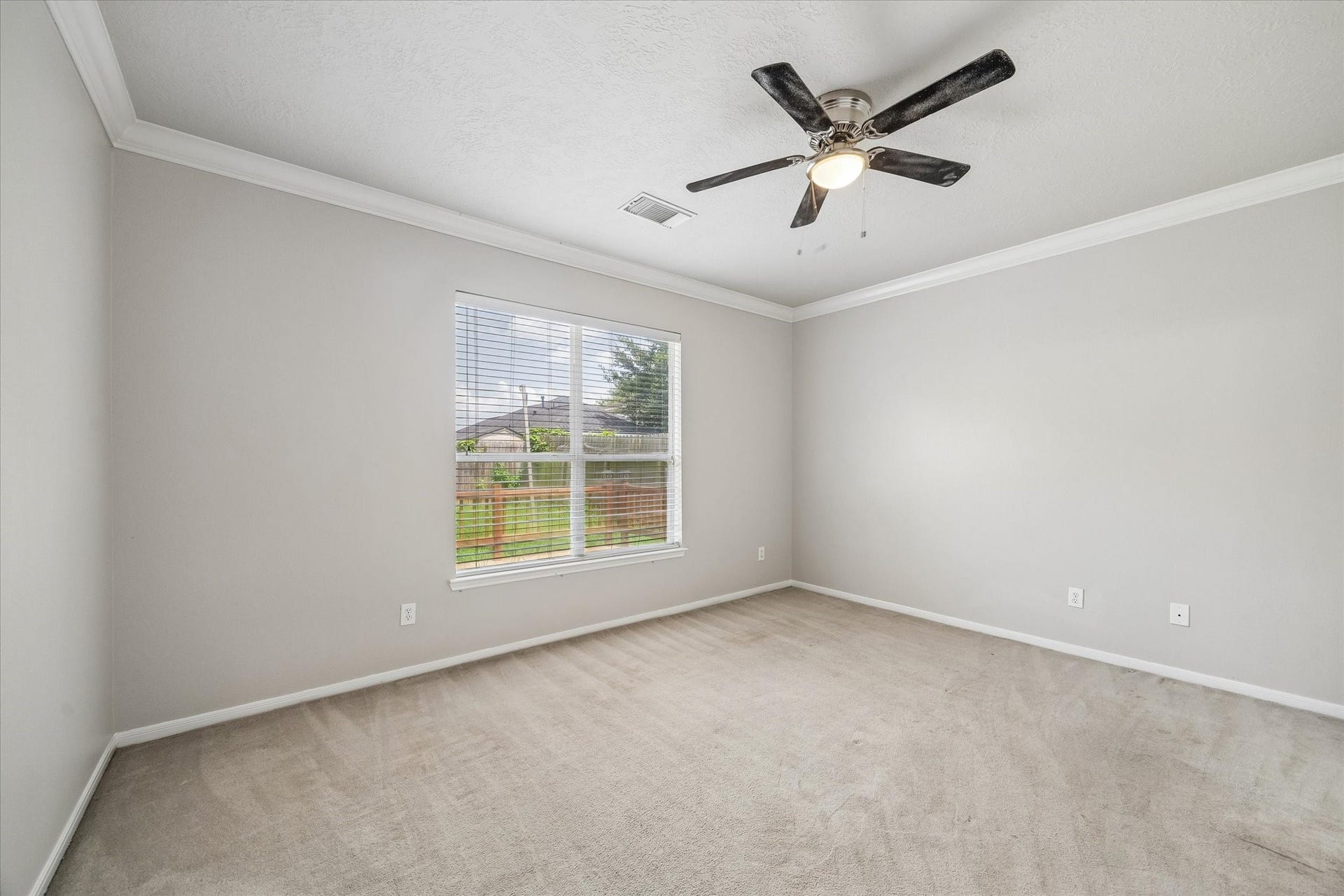 6218 Lovage Avenue, Crosby, TX 77532