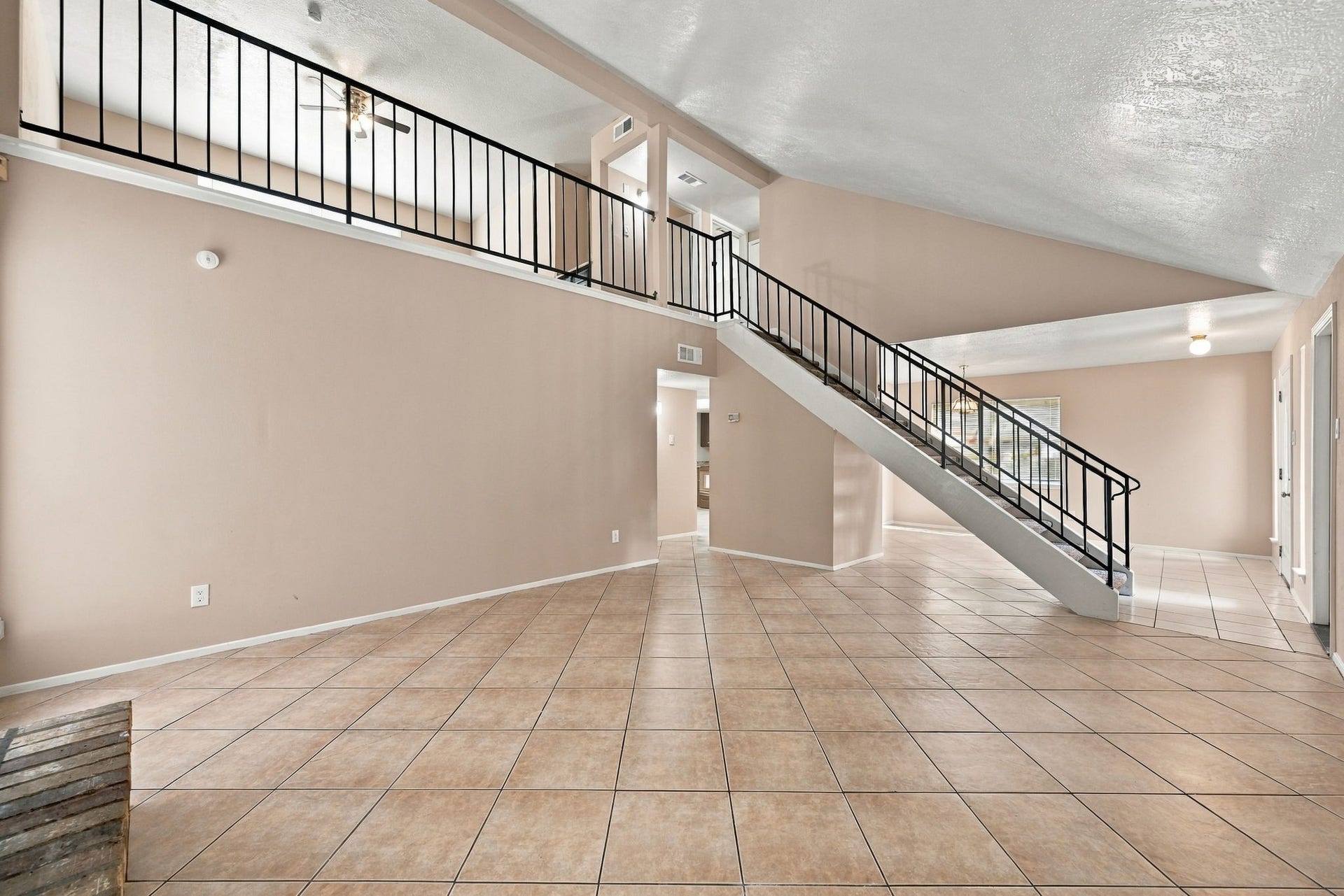 7726 Chaseview Drive, Houston, TX 77489 7726 Chaseview Drive, Houston, TX 77489