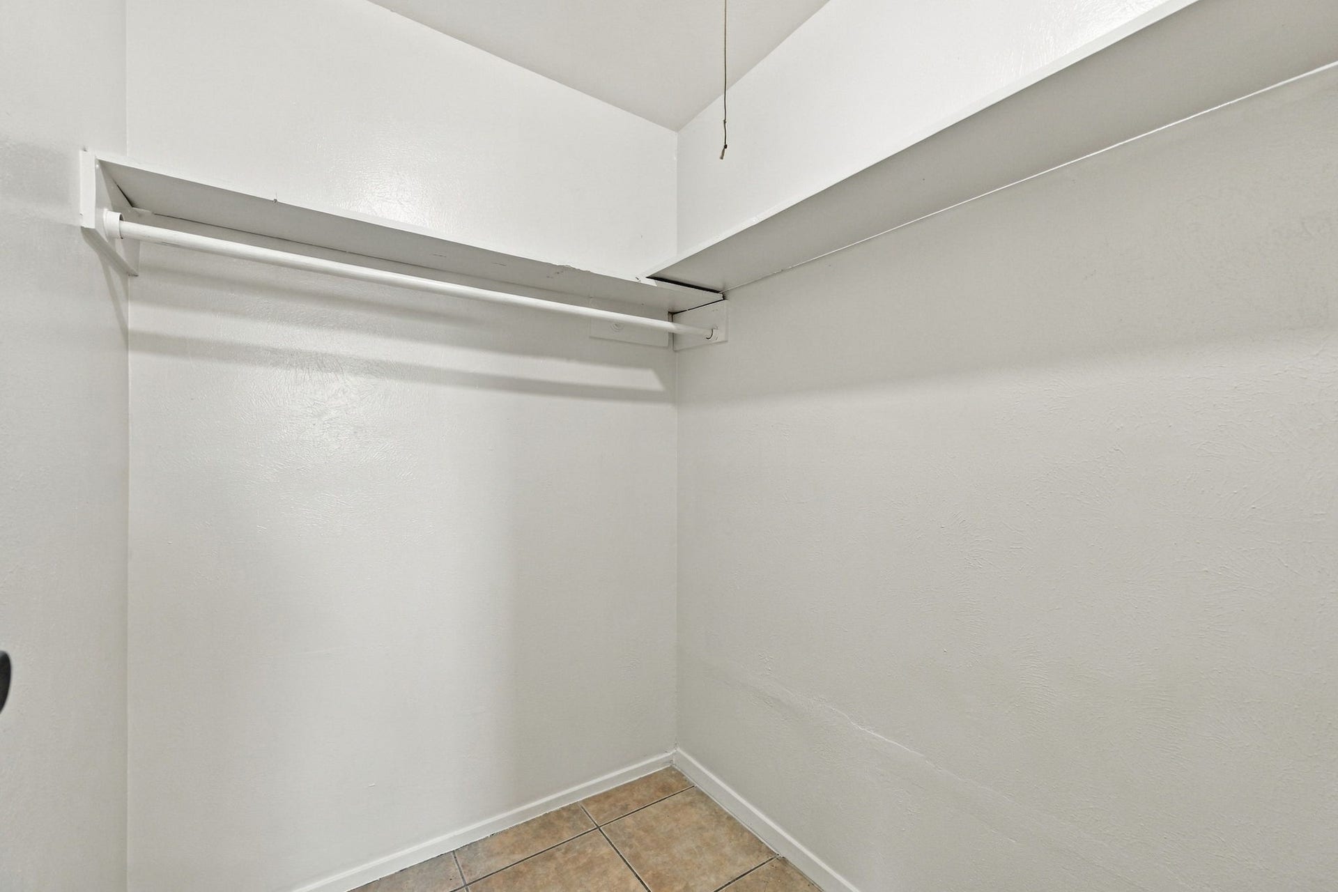 7726 Chaseview Drive, Houston, TX 77489 7726 Chaseview Drive, Houston, TX 77489
