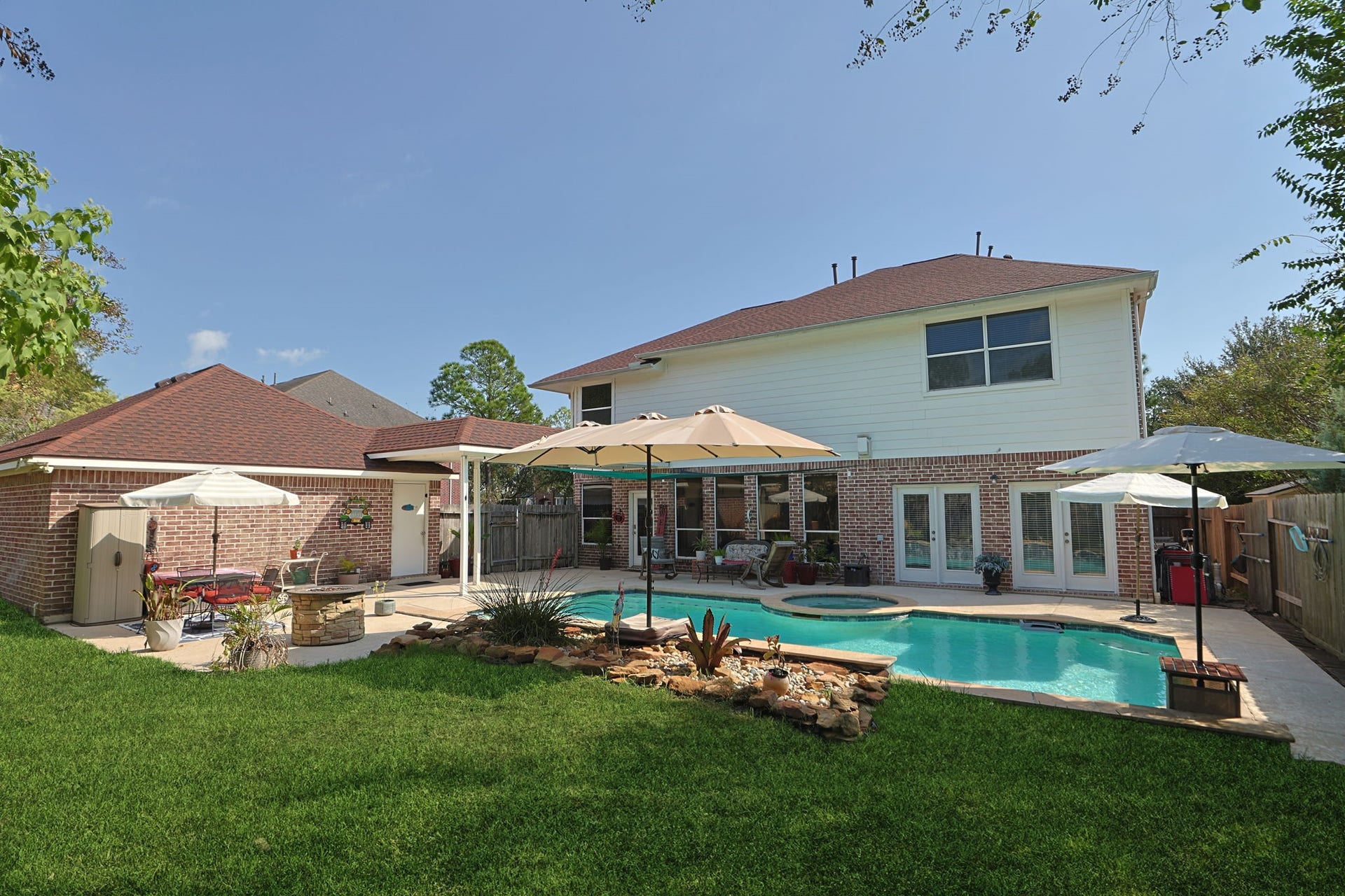 16319 Rolling View Trail, Cypress, TX 77433 A magnificent home in a fantastic subdivision.
