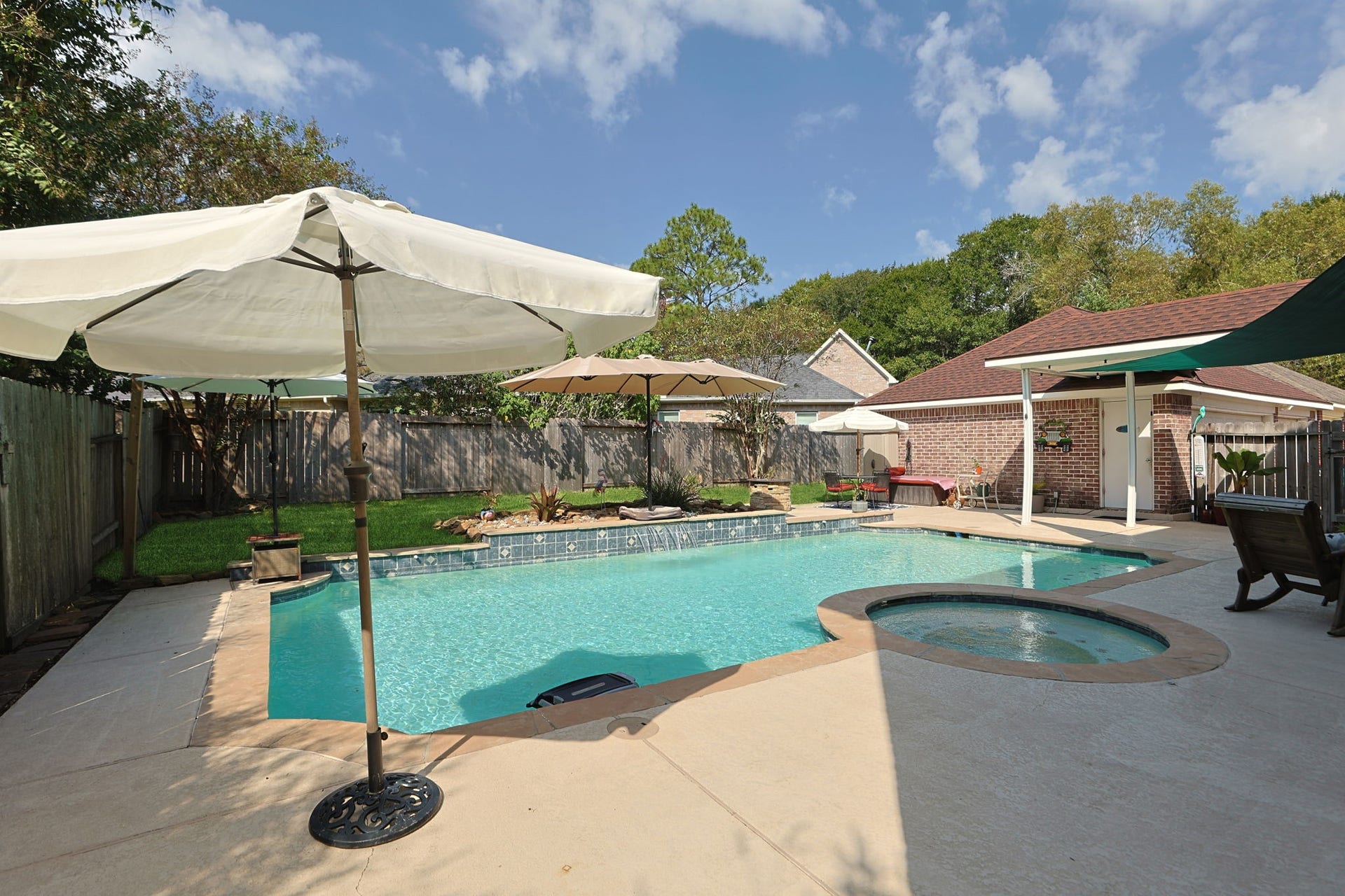 16319 Rolling View Trail, Cypress, TX 77433 Make this your own backyard paradise!. Heated Pool and spa!