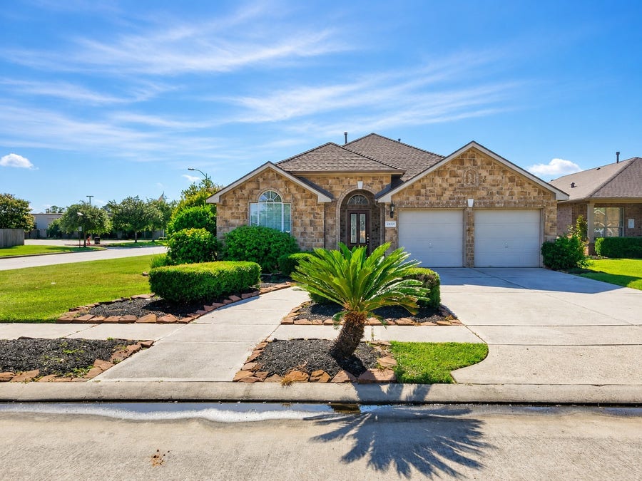 Property photo for 24914 Rosevale Court, Tomball, TX