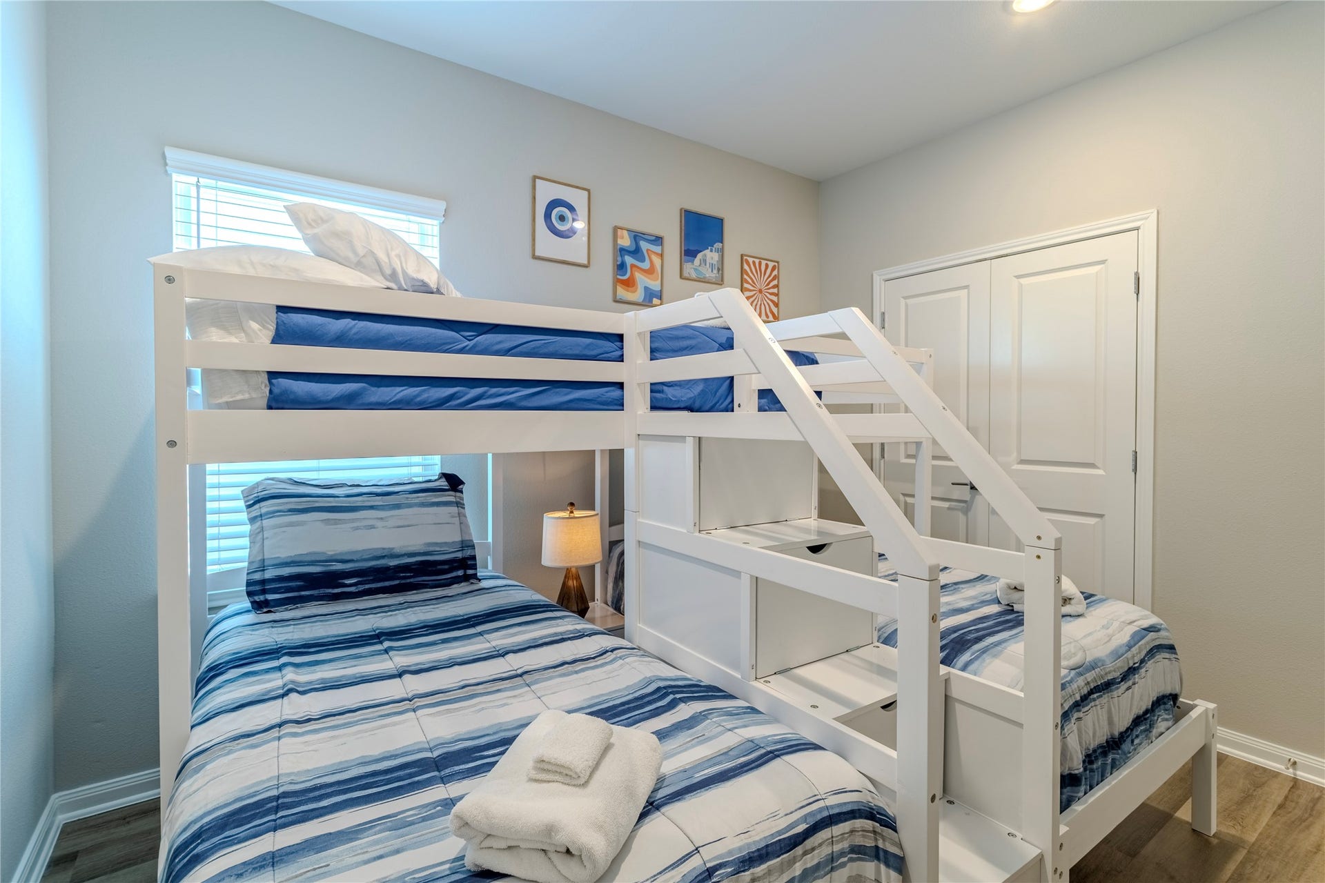 8124 Esther Acres Lane, Houston, TX 77088 Secondary Bedroom