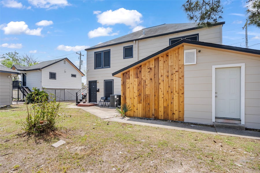 Property photo for 2629 W Main Street, #HOME, Baytown, TX