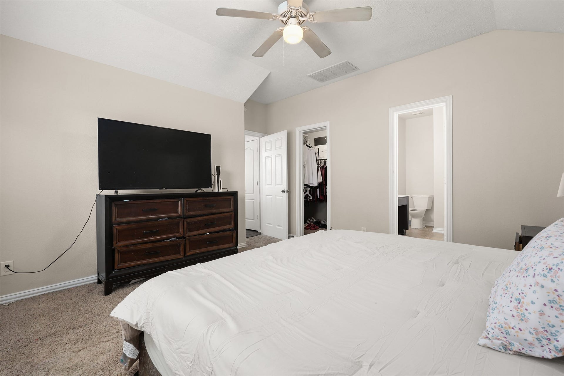9210 Creekside Drive, Hitchcock, TX 77563 9210 Creekside Drive, Hitchcock, TX 77563