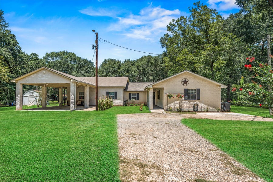 Property photo for 13257 Forest Trail, Conroe, TX